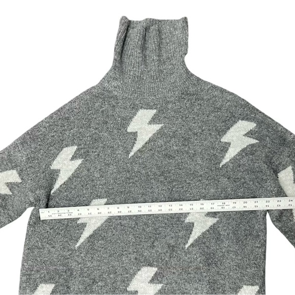 Shop Style your Senses Grey Lighting Bolt Turtleneck Sweater / Size: Large - Picture 6 of 6